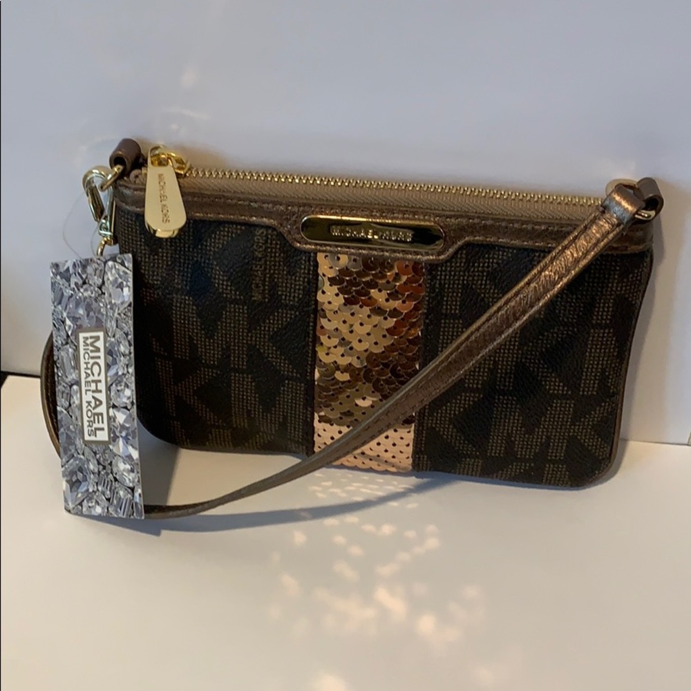 Michael Kors Wristlet (new)